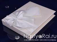 Свадебный альбом из дизайнерской бумаги. Белый. Фото №2. Свадебный альбом из дизайнерской бумаги. Белый. Увеличить фото 002.