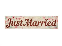     "Just married".  000.