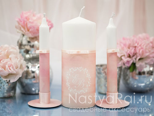 Розовые свечи с инициалами "Акварель"