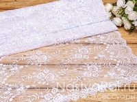 Белый венчальный палантин с флористическим узором. Фото 000.