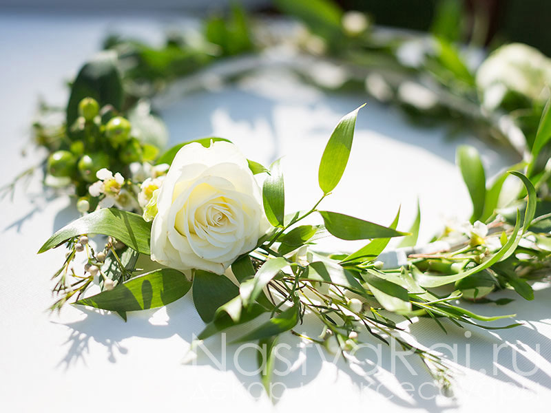 Фото. Венок для невесты из цветов.