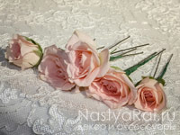 Шпильки с розами для свадебной прически. Фото 000.