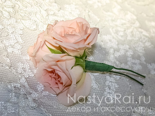 Украшение из роз для свадебной прически