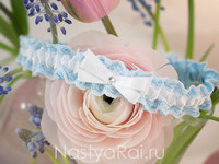 Подвязка невесты голубая. Фото 000.