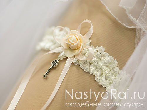 Фото. Подвязка невесты "Шебби Шик".