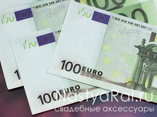 Фото. Деньги сувенирные - 100 евро.