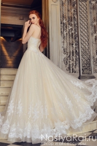 Свадебное платье с расшитым лифом FC001. Фото 000.
