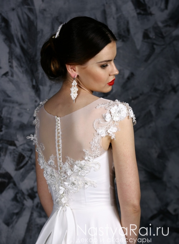 Фото. Шифновое свадебное платье с 3D-цветами ZOF003.