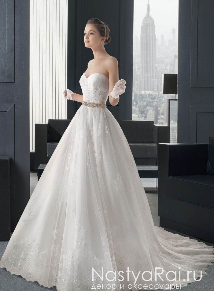 Фото. Пышное свадебное платье с шлейфом ROSA CLARA 7A11.