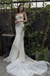 Свадебное платье с декольте RIKI DALAL RD-210. Фото 000.