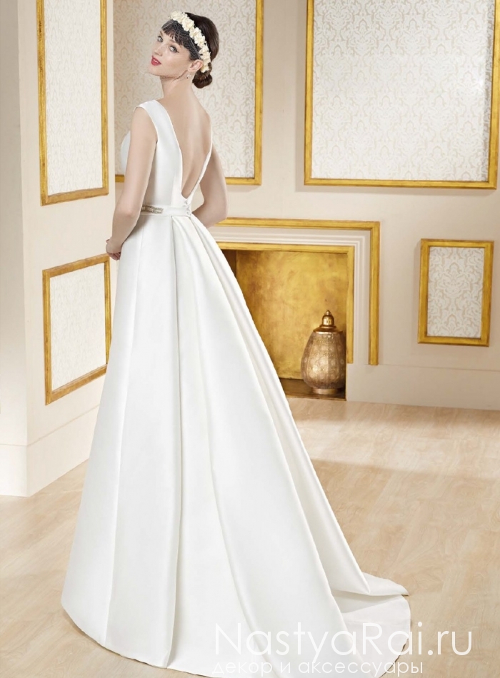 Фото. Свадебное платье с расшитым поясом MANU GARCIA MG0817.