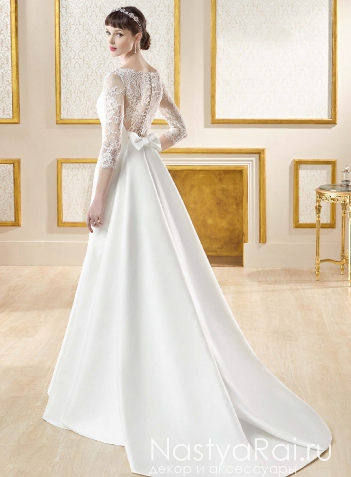 Фото. Атласное свадебное платье с кружевными рукавами MANU GARCIA MG0816.