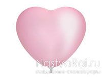 Ярко-розовые воздушные шарики-сердца. Фото 000.